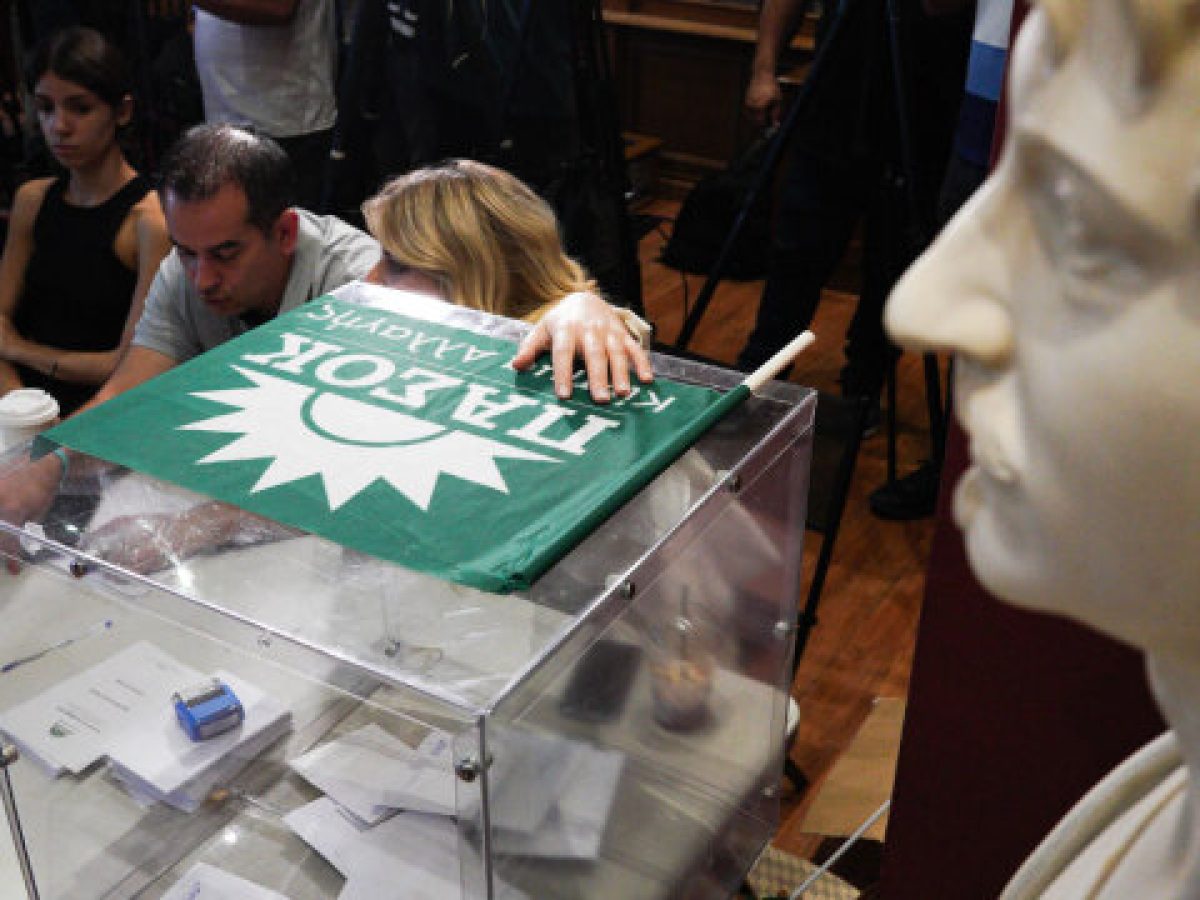 ΠΑΣΟΚ: Όλα τα ονόματα και οι σταυροί στη νέα Κεντρική Επιτροπή, πρώτος ο Λευτέρης Καρχιμάκης