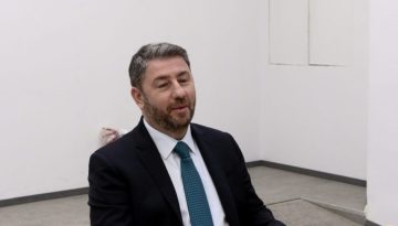 ΠΑΣΟΚ: Ανδρουλάκης και Δούκας προς συμβιβασμό για τη «μη συγκυβέρνηση» – Νέες φωτιές άναψαν οι ξαφνικές αλλαγές στο κατασ
