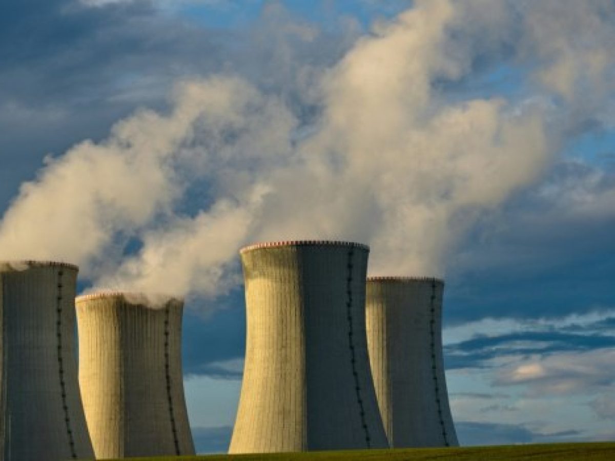 ΠΑΣΟΚ: Από τη μηδενική αποθήκευση στην πυρηνική αυταπάτη