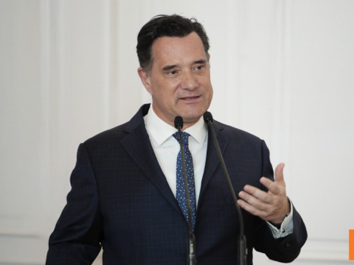 «Ραν ταν Πλαν» αποκαλεί ο Άδωνις Γεωργιάδης τον Ανδρουλάκη μετά τη διαγραφή Κωνσταντινόπουλου