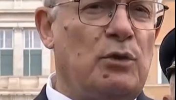 Σάλος με το 1981 του Τασουλα στην παρέλαση – Το ΠΑΣΟΚ τον έκανε βίντεο για το συνέδριο και γελάει μαζί του το πανελλήνιο