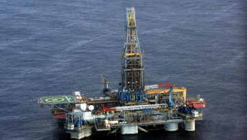 Σαμαράς για θαλάσσια οικόπεδα: «Το άρθρο 30 ανοίγει την “κερκόπορτα” για το τουρκολυβικό μνημόνιο»