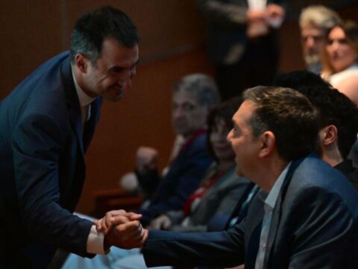 Σε πολιτική δίνη η Νέα Αριστερά: Πληροφορίες για παραίτηση του Αλέξη Χαρίτση – Φουντώνουν τα σενάρια για επαφές με Τσίπρα