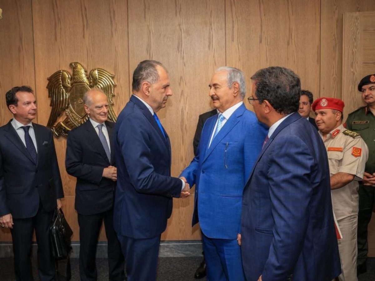 Σε Βεγγάζη το Σάββατο ο Γεραπετρίτης – τετ α τετ με Χαφτάρ