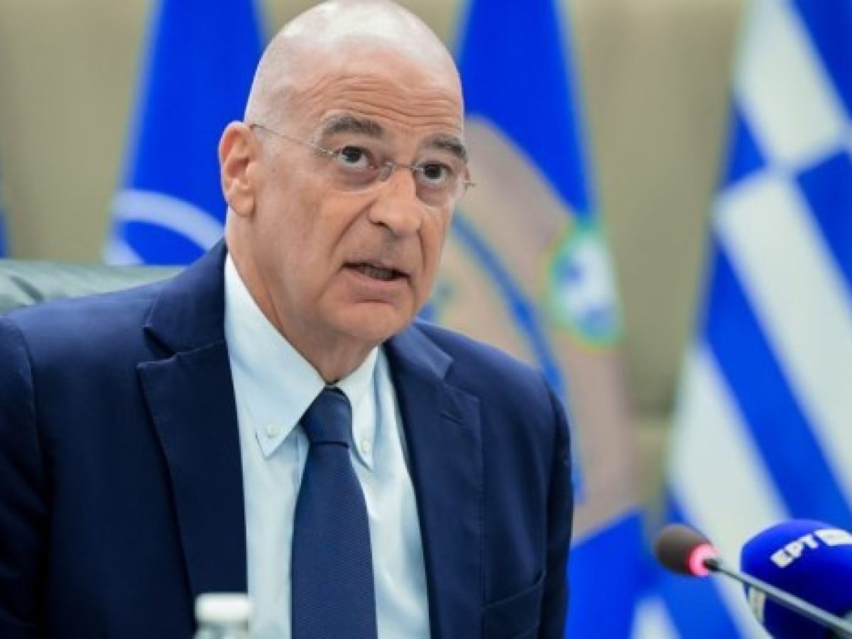 &Sigma;&upsilon;&nu;ά&nu;&tau;&eta;&sigma;&eta; &Delta;έ&nu;&delta;&iota;&alpha; &ndash; &Pi;ά&lambda;&mu;&alpha; &sigma;&tau;&eta; &Lambda;&Alpha;&Epsilon;&Delta;: &Sigma;&tau;&omicron; &epsilon;&pi;ί&kappa;&epsilon;&nu;&tau;&rho;&omicron; &omicron;&iota; &epsilon;&xi;&epsilon;&lambda;ί&xi;&epsilon;&iota;&sigmaf; &sigma;&tau;&eta; &Mu;έ&sigma;&eta; &Alpha;&nu;&alpha;&tau;&omicron;&lambda;ή