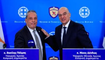 Συνάντηση Δένδια με τον Κύπριο ομόλογο του – Ενδιαφέρον από Λευκωσία για την αγορά συστημάτων «Κένταυρος»