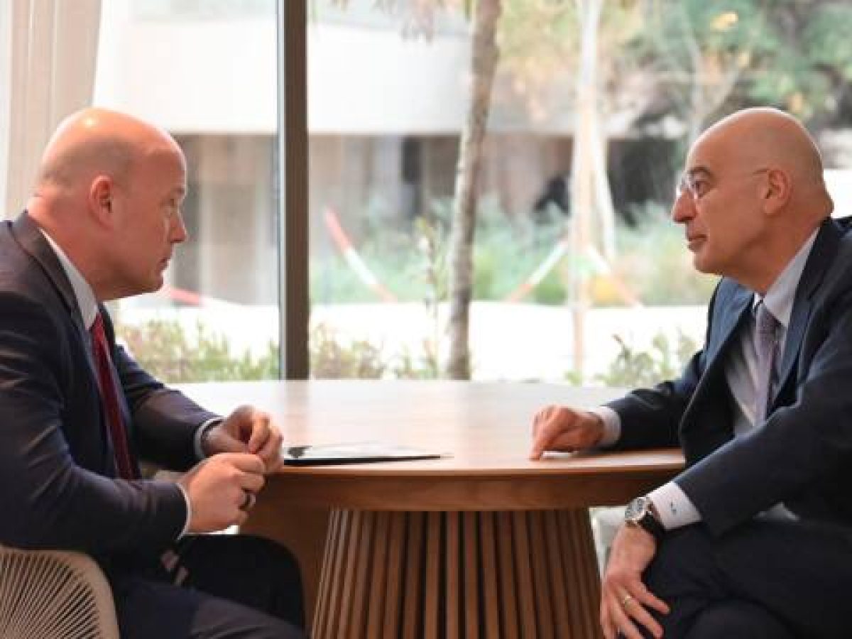 Συνάντηση του Νίκου Δένδια με τον μόνιμο αντιπρόσωπο των ΗΠΑ στο ΝΑΤΟ