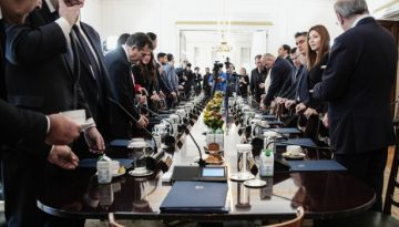 &Sigma;&upsilon;&nu;&epsilon;&delta;&rho;&iota;ά&zeta;&epsilon;&iota; &tau;&eta;&nu; &Pi;έ&mu;&pi;&tau;&eta; &tau;&omicron; &Upsilon;&pi;&omicron;&upsilon;&rho;&gamma;&iota;&kappa;ό &Sigma;&upsilon;&mu;&beta;&omicron;ύ&lambda;&iota;&omicron; &ndash; &Tau;&iota; &theta;&alpha; &sigma;&upsilon;&zeta;&eta;&tau;&eta;&theta;&epsilon;ί