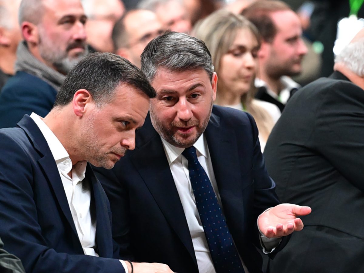 Συνέδριο ΠαΣοΚ: Το παρασκήνιο, οι υποχωρήσεις και οι διαφωνίες της 2ης ημέρας