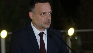 Σκληρή κριτική Δούκα σε Μπακογιάννη για τον Βοτανικό