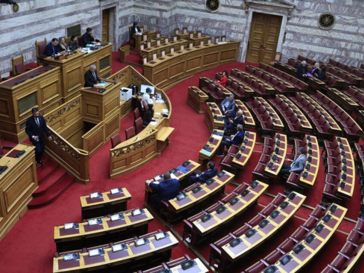 Στη Βουλή το νομοσχέδιο για τον εκσυγχρονισμό των μεταφορών – Τι προβλέπει