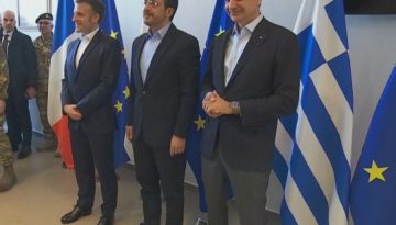&Sigma;&tau;&eta;&nu; &Kappa;ύ&pi;&rho;&omicron; &omicron; &Mu;&eta;&tau;&sigma;&omicron;&tau;ά&kappa;&eta;&sigmaf;: &Sigma;&epsilon; &epsilon;&xi;έ&lambda;&iota;&xi;&eta; &eta; &sigma;&upsilon;&nu;ά&nu;&tau;&eta;&sigma;&eta; &mu;&epsilon; &Mu;&alpha;&kappa;&rho;ό&nu; &kappa;&alpha;&iota; &Chi;&rho;&iota;&sigma;&tau;&omicron;&delta;&omicron;&upsilon;&lambda;ί&delta;&eta;