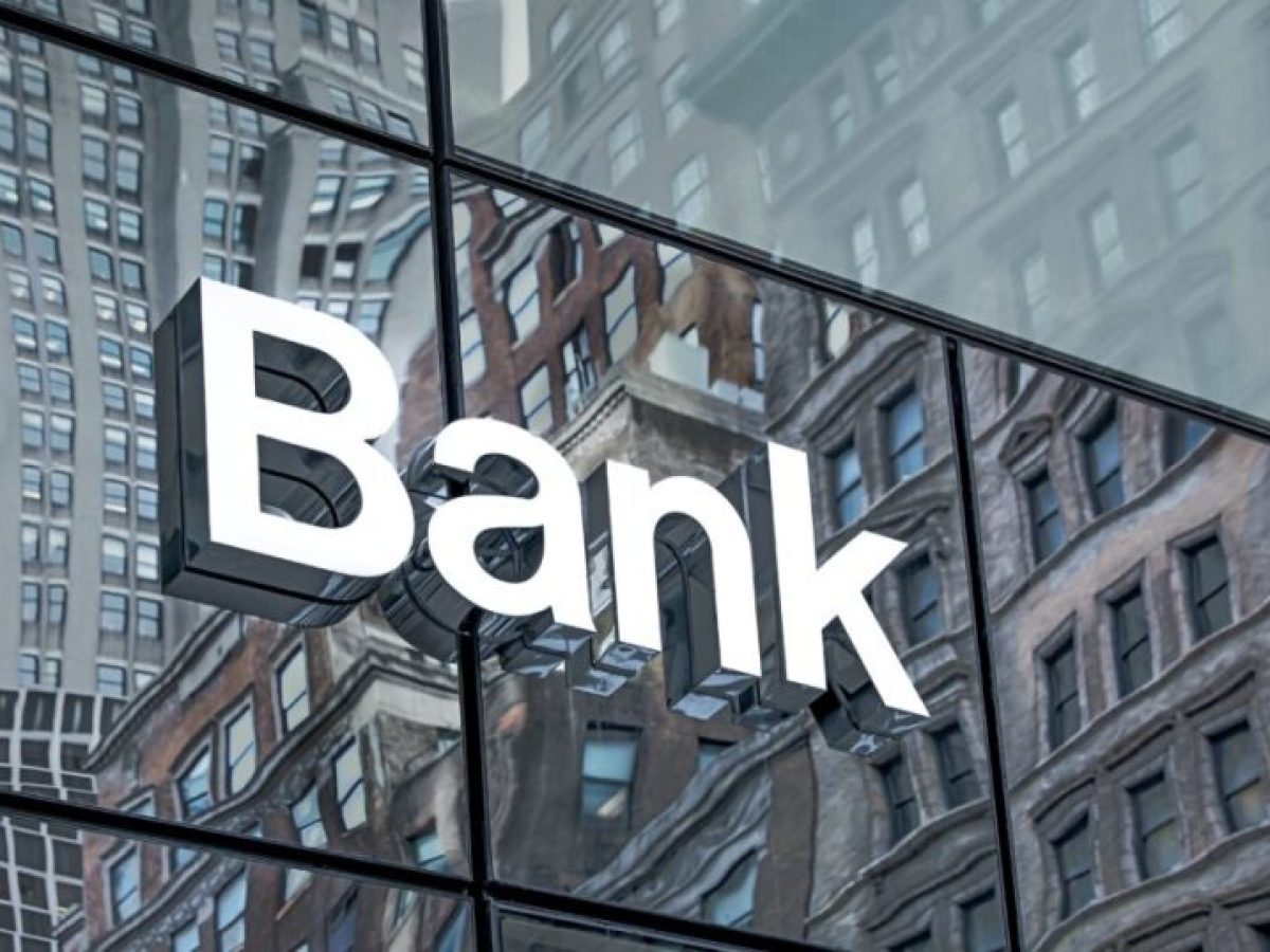 Στο τραπέζι η έκτακτη φορολογία στα υπερκέρδη των τραπεζών