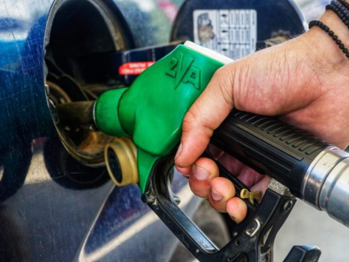 Τα μέτρα που εξετάζει η κυβέρνηση για αισχροκέρδεια, στήριξη πολιτών και επιχειρήσεων λόγω του πολέμου στη Μέση Ανατολή