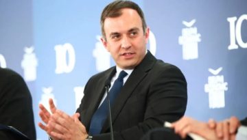 Τάσος Χατζηβασιλείου για Ιράν: Καμία ελληνική εμπλοκή στη σύγκρουση – Η πίεση στοχεύει σε αλλαγή ή συνθηκολόγηση