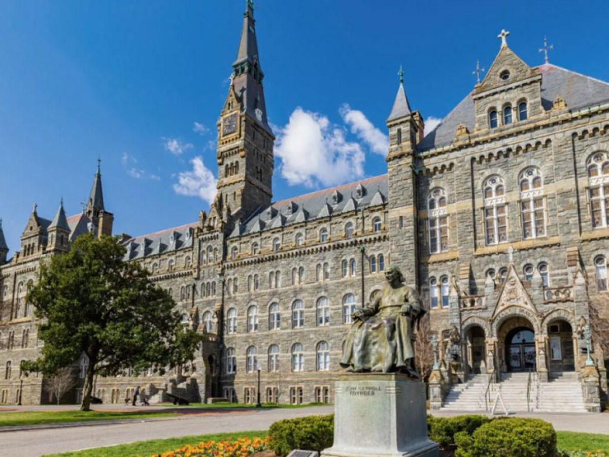 Τέσσερα ξένα πανεπιστήμια ζητούν άδεια για παράρτημα στην Ελλάδα