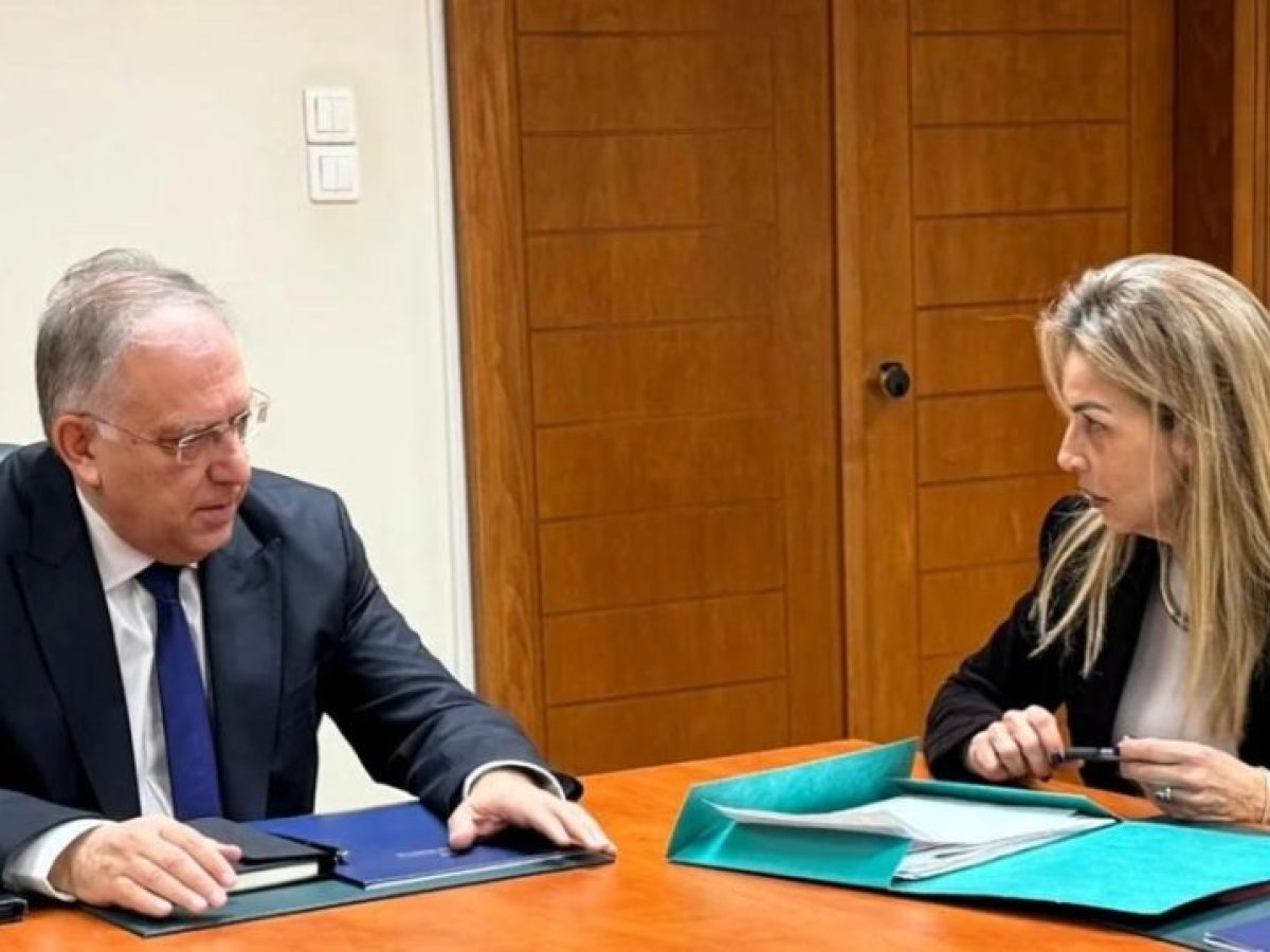 Θεοδωρικάκος: «Πλήρης επάρκεια προϊόντων στην αγορά – Εντατικοί έλεγχοι από την Ανεξάρτητη Αρχή της Αγοράς»