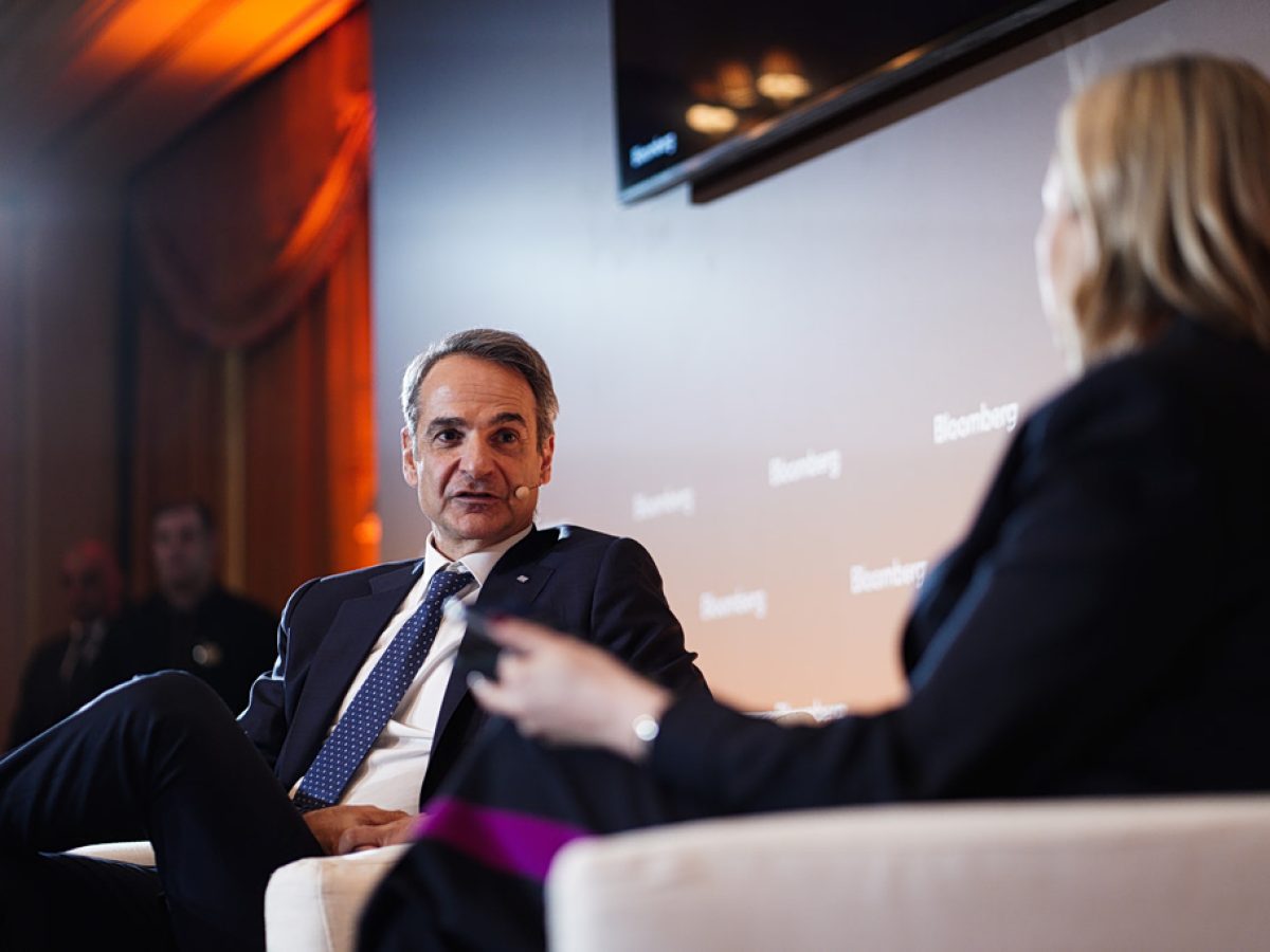 Τι επιδιώκει ο Πρωθυπουργός από τη Σύνοδο Κορυφής για το ενεργειακό κόστος – Παράθυρο για μείωση του ΕΦΚ στα καύσιμα