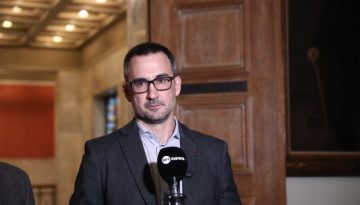 Την επόμενη εβδομάδα η παραίτηση Χαρίτση – Αναζητείται πρόσωπο κοινής αποδοχής στη Νέα Αριστερά