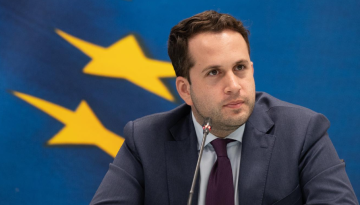 &Tau;&sigma;ά&pi;&alpha;&lambda;&omicron;&sigmaf;: &Delta;&epsilon;&nu; &epsilon;ί&nu;&alpha;&iota; &delta;&eta;&mu;&omicron;&sigma;&iota;&omicron;&nu;&omicron;&mu;&iota;&kappa;ά &epsilon;&phi;&iota;&kappa;&tau;ή &eta; &mu;&epsilon;ί&omega;&sigma;&eta; &tau;&omicron;&upsilon; &Epsilon;&iota;&delta;&iota;&kappa;&omicron;ύ &Phi;ό&rho;&omicron;&upsilon; &Kappa;&alpha;&tau;&alpha;&nu;ά&lambda;&omega;&sigma;&eta;&sigmaf;