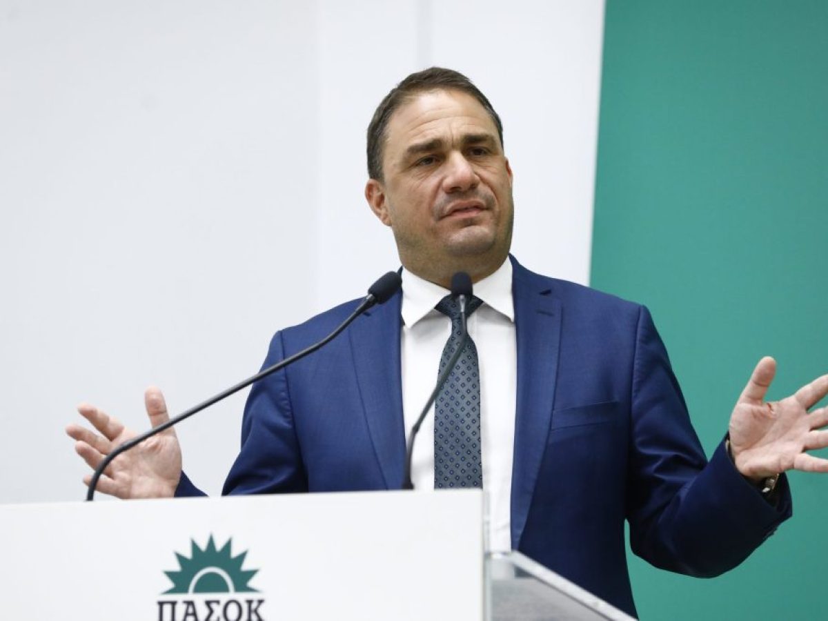 Τσουκαλάς:  «Εικονικό κλεφτοπόλεμο για τα μάτια του κόσμου παίζει η κυβέρνηση με τα καρτέλ»