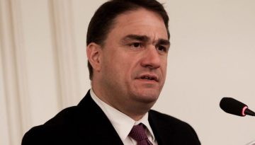 &Tau;&sigma;&omicron;&upsilon;&kappa;&alpha;&lambda;ά&sigmaf;: &Tau;&omicron; &mu;έ&gamma;&epsilon;&theta;&omicron;&sigmaf; &tau;&eta;&sigmaf; &eta;&theta;&iota;&kappa;ή&sigmaf; &kappa;&alpha;&iota; &theta;&epsilon;&sigma;&mu;&iota;&kappa;ή&sigmaf; &pi;&alpha;&rho;&alpha;&kappa;&mu;ή&sigmaf; &tau;&eta;&sigmaf; &kappa;&upsilon;&beta;έ&rho;&nu;&eta;&sigma;&eta;&sigmaf; &delta;&epsilon;&nu; &pi;&alpha;ύ&epsilon;&iota; &nu;&alpha; &mu;&alpha;&sigmaf; &epsilon;&kappa;&pi;&lambda;ή&sigma;&sigma;&epsilon;&iota;