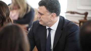 &Beta;&alpha;&sigma;ί&lambda;&eta;&sigmaf; &Kappa;&iota;&kappa;ί&lambda;&iota;&alpha;&sigmaf;: &laquo;A&iota;&sigma;&theta;&alpha;&nu;ό&mu;&alpha;&sigma;&tau;&epsilon; &upsilon;&pi;&epsilon;&rho;ή&phi;&alpha;&nu;&omicron;&iota; &gamma;&iota;&alpha; &tau;&iota;&sigmaf; &phi;&rho;&epsilon;&gamma;ά&tau;&epsilon;&sigmaf; &kappa;&alpha;&iota; &tau;&alpha; F-16 &pi;&omicron;&upsilon; &epsilon;ί&nu;&alpha;&iota; &sigma;&tau;&eta;&nu; &Kappa;ύ&pi;&rho;&omicron; &gamma;&iota;&alpha; &tau;&eta;&nu; &pi;&rho;&omicron;&sigma;&tau;&alpha;&sigma;ί&alpha; &tau;&eta;&sigmaf;&raquo;