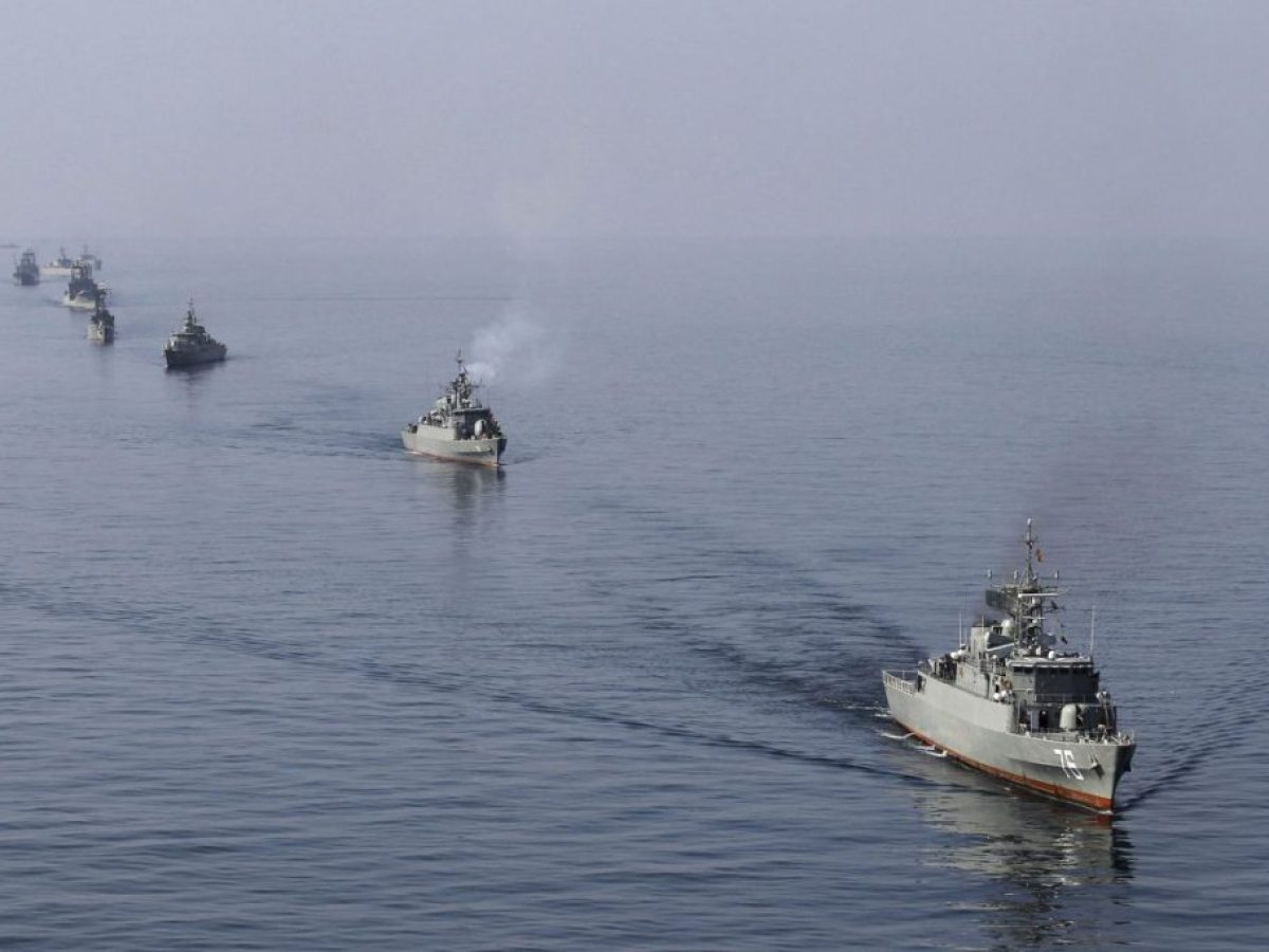 Βουλή: 34 πλοία με ελληνική σημαία στον Περσικό – Τι είπε ο υφυπουργός Ναυτιλίας