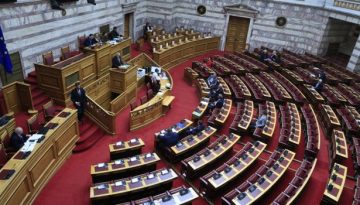 &Beta;&omicron;&upsilon;&lambda;ή: &Sigma;&tau;&eta;&nu; &epsilon;&pi;&iota;&tau;&rho;&omicron;&pi;ή &Delta;&epsilon;&omicron;&nu;&tau;&omicron;&lambda;&omicron;&gamma;ί&alpha;&sigmaf; &omicron; &Phi;&lambda;ώ&rho;&omicron;&sigmaf; &epsilon;&pi;&epsilon;&iota;&delta;ή &alpha;&pi;&omicron;&kappa;ά&lambda;&epsilon;&sigma;&epsilon; &tau;&omicron;&nu; &Beta;&epsilon;&lambda;ό&pi;&omicron;&upsilon;&lambda;&omicron; &laquo;&kappa;&alpha;&rho;ά&phi;&lambda;&alpha;&raquo;