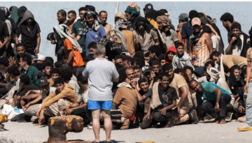 Βουλιάζει το νησί …329 Λαθρομετανάστες έφτασαν νότια της Κρήτης ..