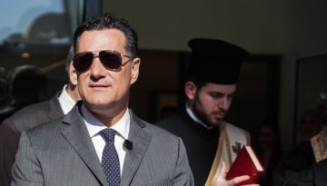 &Xi;&epsilon;&chi;&epsilon;&iota;&lambda;ί&zeta;&epsilon;&iota; &alpha;&pi;ό &upsilon;&pi;&epsilon;&rho;&eta;&phi;ά&nu;&epsilon;&iota;&alpha; &omicron; &Gamma;&epsilon;&omega;&rho;&gamma;&iota;ά&delta;&eta;&sigmaf; &gamma;&iota;&alpha; &tau;&omicron; &Iota;&sigma;&rho;&alpha;ή&lambda; &ndash; &Sigma;&tau;&eta;&rho;ί&zeta;&epsilon;&iota; &tau;&omicron;&nu; &Tau;&rho;&alpha;&mu;&pi; &kappa;&alpha;&iota; &epsilon;ύ&chi;&epsilon;&tau;&alpha;&iota; &pi;&tau;ώ&sigma;&eta; &tau;&omicron;&upsilon; &kappa;&alpha;&theta;&epsilon;&sigma;&tau;ώ&tau;&omicron;&sigmaf; &sigma;&tau;&omicron; &Iota;&rho;ά&nu;