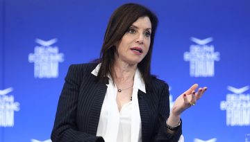 Ξεκίνησε η δίκη της Άννας-Μισέλ Ασημακοπούλου για την υπόθεση των e-mails αποδήμων