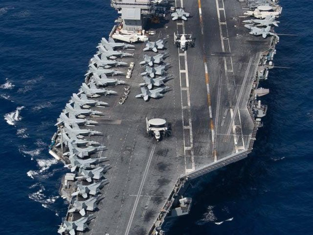 Ξέσπασε φωτιά στο αεροπλανοφόρο USS Gerald Ford