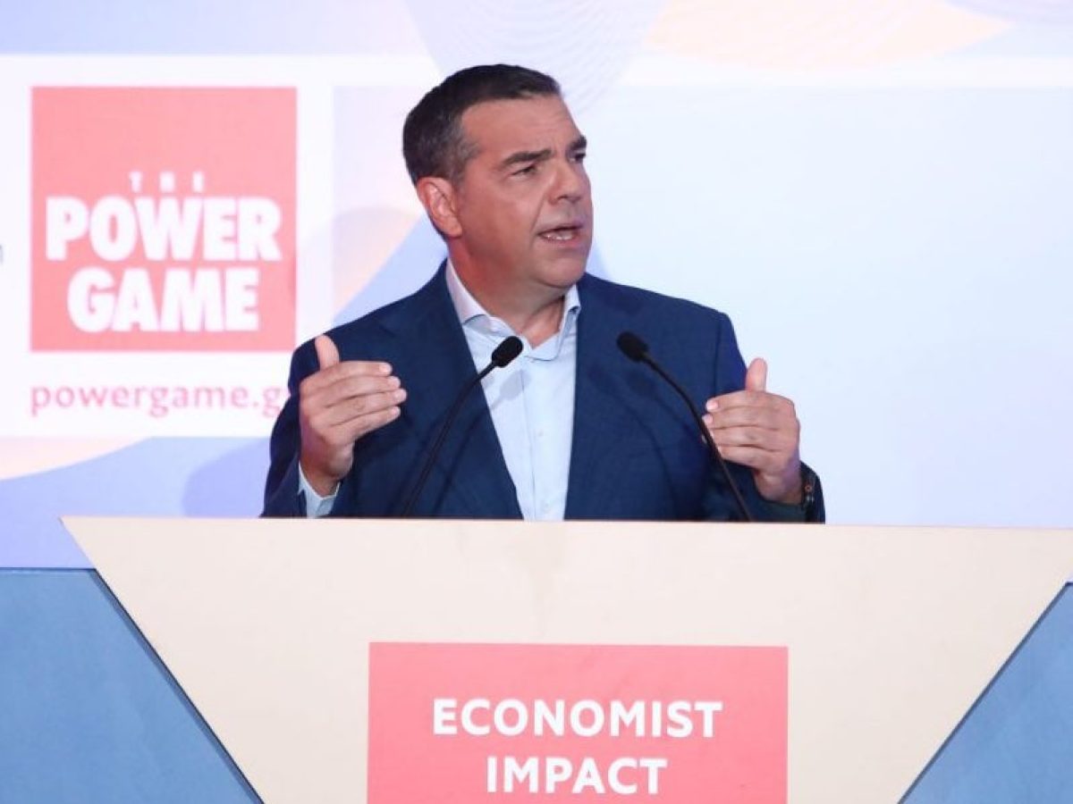 Αλέξης Τσίπρας: Ο Μητσοτάκης έγινε  από επικριτής του Τραμπ, πρόθυμος γελωτοποιός του Βασιλιά