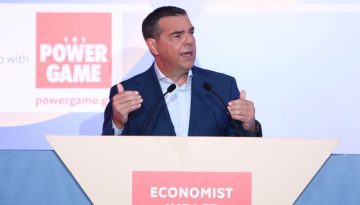 Αλέξης Τσίπρας: Ο Μητσοτάκης έγινε  από επικριτής του Τραμπ, πρόθυμος γελωτοποιός του Βασιλιά