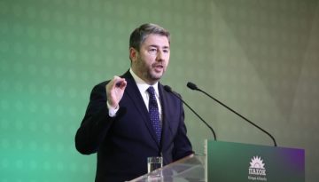 Ανδρουλάκης: Η Ευρώπη να πάρει πρωτοβουλίες ειρήνευσης–Κάποιοι ηγέτες συμπεριφέρονται ως υποτελείς του Τραμπ