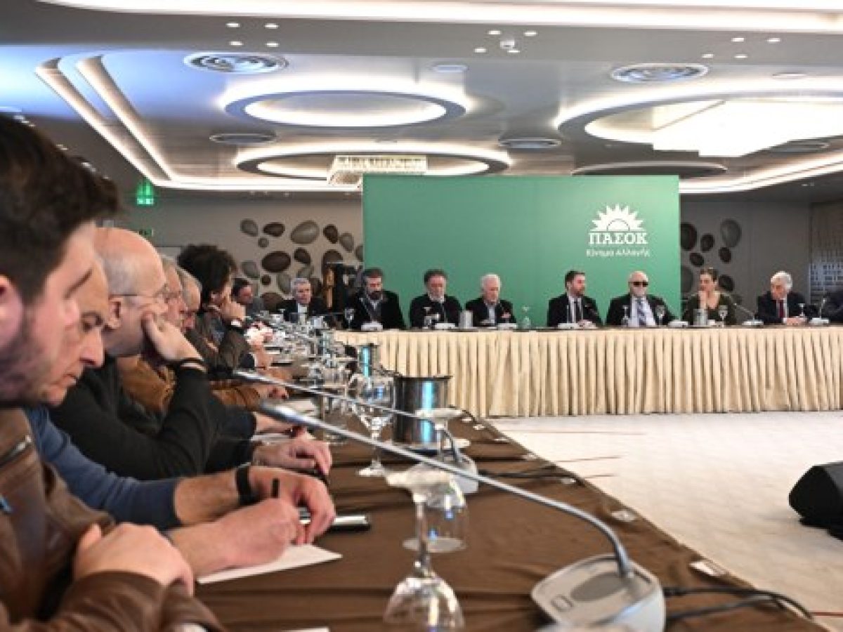 Ανδρουλάκης: Το ΠΑΣΟΚ θα δώσει ενωμένο τη μάχη της πολιτικής αλλαγής απέναντι στη ΝΔ του Μητσοτάκη