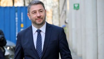 Ανοιχτή επιστολή Ανδρουλάκη για όσους υπήρξαν στόχοι των υποκλοπών και του Predator να προχωρήσουν σε μηνύσεις