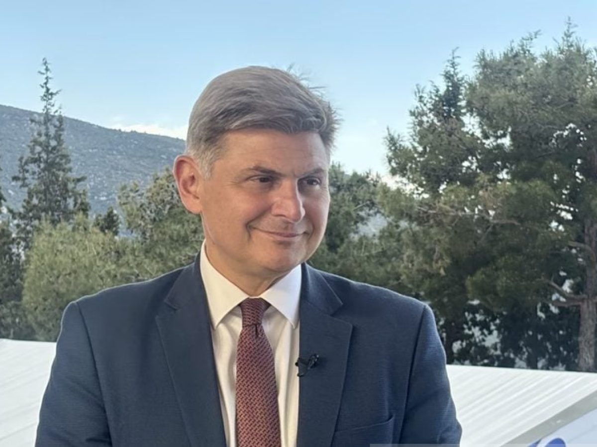 Delphi Economic Forum XI &ndash; &Phi;&alpha;&rho;&alpha;&nu;&tau;&omicron;ύ&rho;&eta;&sigmaf;: &Pi;ά&tau;&alpha;&xi;&eta; &alpha;&kappa;&rho;ί&beta;&epsilon;&iota;&alpha;&sigmaf; &mu;&epsilon; &rho;&upsilon;&theta;&mu;&iota;&sigma;&tau;&iota;&kappa;ά, &epsilon;&lambda;&epsilon;&gamma;&kappa;&tau;&iota;&kappa;ά &kappa;&alpha;&iota; &delta;&eta;&mu;&omicron;&sigma;&iota;&omicron;&nu;&omicron;&mu;&iota;&kappa;ά &mu;έ&tau;&rho;&alpha;