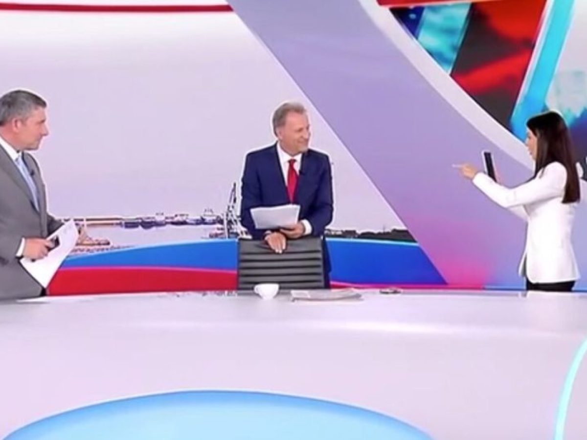 H Λατινοπούλου μιμήθηκε on air την… Κωνσταντοπούλου – «Η Ελένη Λουκά της πολιτικής»