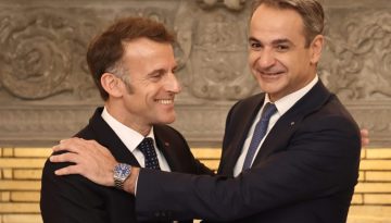 Politico: &Mu;&alpha;&kappa;&rho;ό&nu; &kappa;&alpha;&iota; &Mu;&eta;&tau;&sigma;&omicron;&tau;ά&kappa;&eta;&sigmaf; &zeta;&eta;&tau;&omicron;ύ&nu; &pi;&epsilon;&rho;&iota;&sigma;&sigma;ό&tau;&epsilon;&rho;&alpha; &epsilon;&upsilon;&rho;&omega;&pi;&alpha;ϊ&kappa;ά &kappa;&epsilon;&phi;ά&lambda;&alpha;&iota;&alpha; &gamma;&iota;&alpha; &chi;&rho;&eta;&mu;&alpha;&tau;&omicron;&delta;ό&tau;&eta;&sigma;&eta; &epsilon;&pi;&epsilon;&nu;&delta;ύ&sigma;&epsilon;&omega;&nu;