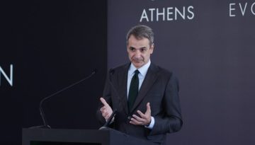 To άρθρο 16 του Συντάγματος ξανά στο στόχαστρο του Μητσοτάκη: «Αναθεώρηση για να μην υπάρχει πια κανένα θεσμικό ερωτηματι