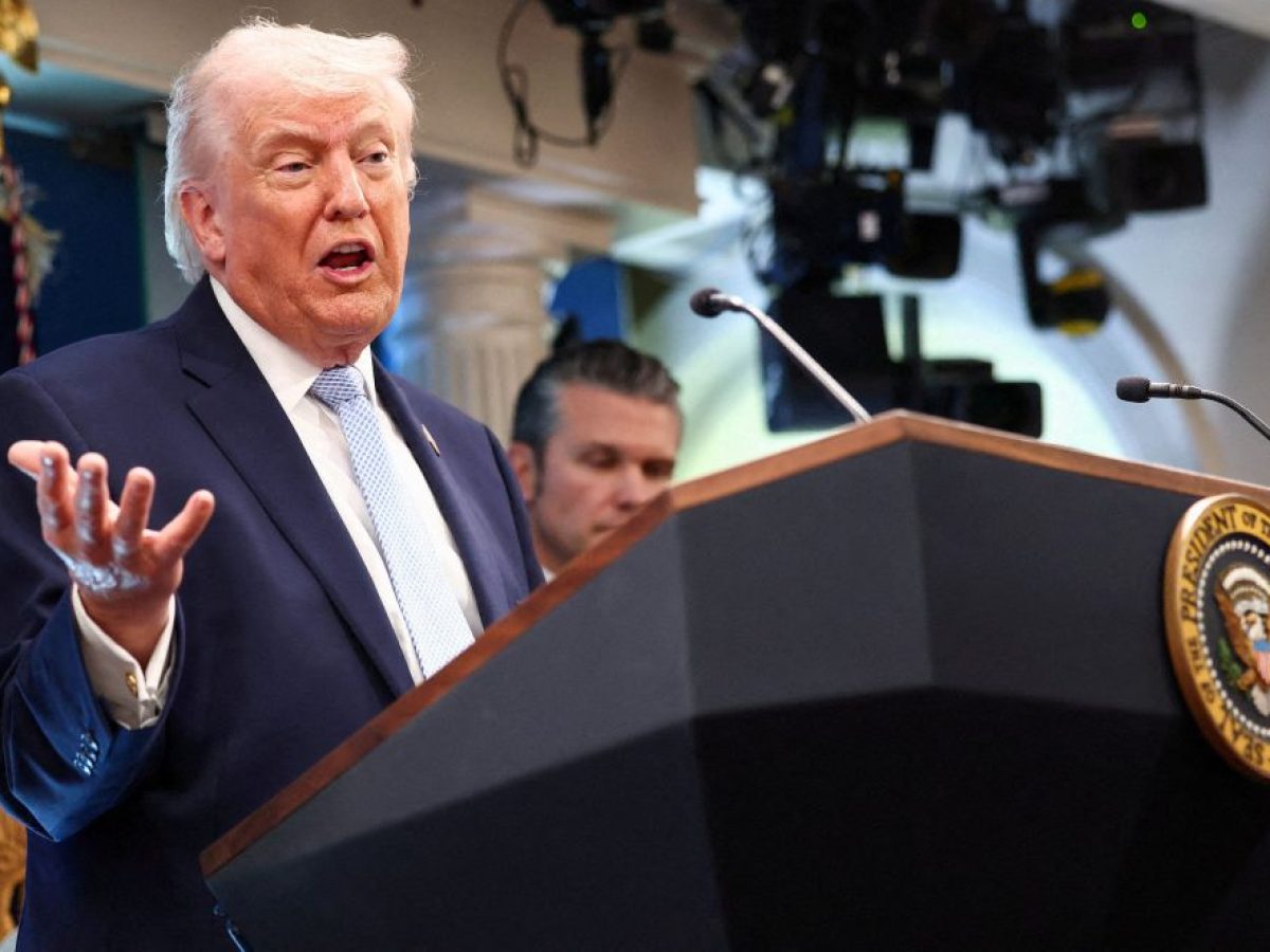 WSJ: Η Ελλάδα στις χώρες του ΝΑΤΟ που θα ανταμείψει ο Τραμπ – Ποιες θα υποστούν κυρώσεις