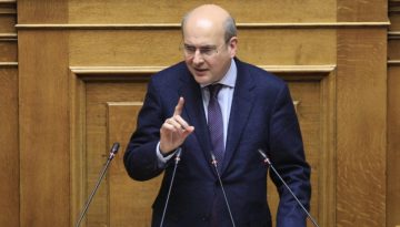 Χατζηδάκης κατά Τσίπρα: «Είναι όνειρο ή εφιάλτης για τον ελληνικό λαό αυτή η προοπτική;»