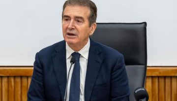 Χρυσοχοΐδης για τον 89χρονο: Υπήρξε κενό ασφαλείας, αλλά δεν θα παρουσιάζουν την Ελλάδα ως μη ασφαλή χώρα