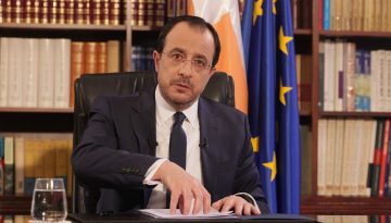 Χριστοδουλίδης στο AP: «Η ΕΕ χρειάζεται σαφές σχέδιο άμυνας για κράτη-μέλη υπό επίθεση»