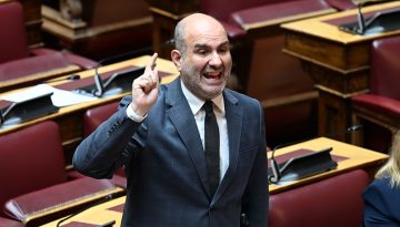 &Delta;. &Mu;&alpha;&rho;&kappa;ό&pi;&omicron;&upsilon;&lambda;&omicron;&sigmaf;: &Delta;&epsilon;&nu; &theta;&alpha; &pi;&epsilon;&rho;&iota;&phi;έ&rho;&omega; &tau;&alpha; &pi;&tau;&upsilon;&chi;ί&alpha; &mu;&omicron;&upsilon;, &omicron; &beta;&omicron;ύ&rho;&kappa;&omicron;&sigmaf; &theta;έ&lambda;&epsilon;&iota; &nu;&alpha; &pi;έ&sigma;&omicron;&upsilon;&mu;&epsilon; &sigma;&tau;&eta; &lambda;ά&sigma;&pi;&eta; &kappa;&alpha;&iota; &delta;&epsilon;&nu; &theta;&alpha; &tau;&omicron; &kappa;ά&nu;&omega;
