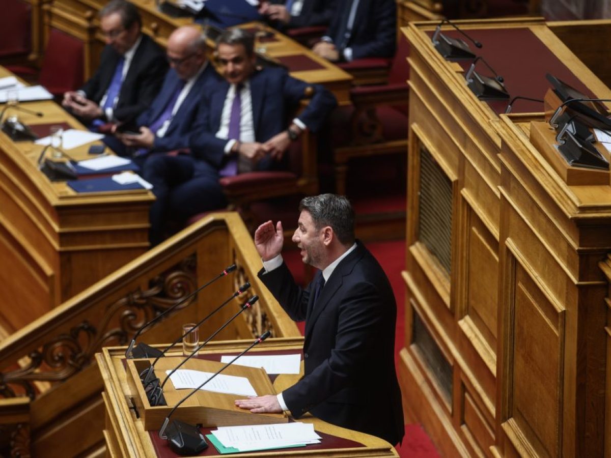 Δευτερολογία Ανδρουλάκη: «Ορμπανίσκος των Βαλκανίων ο Μητσοτάκης»