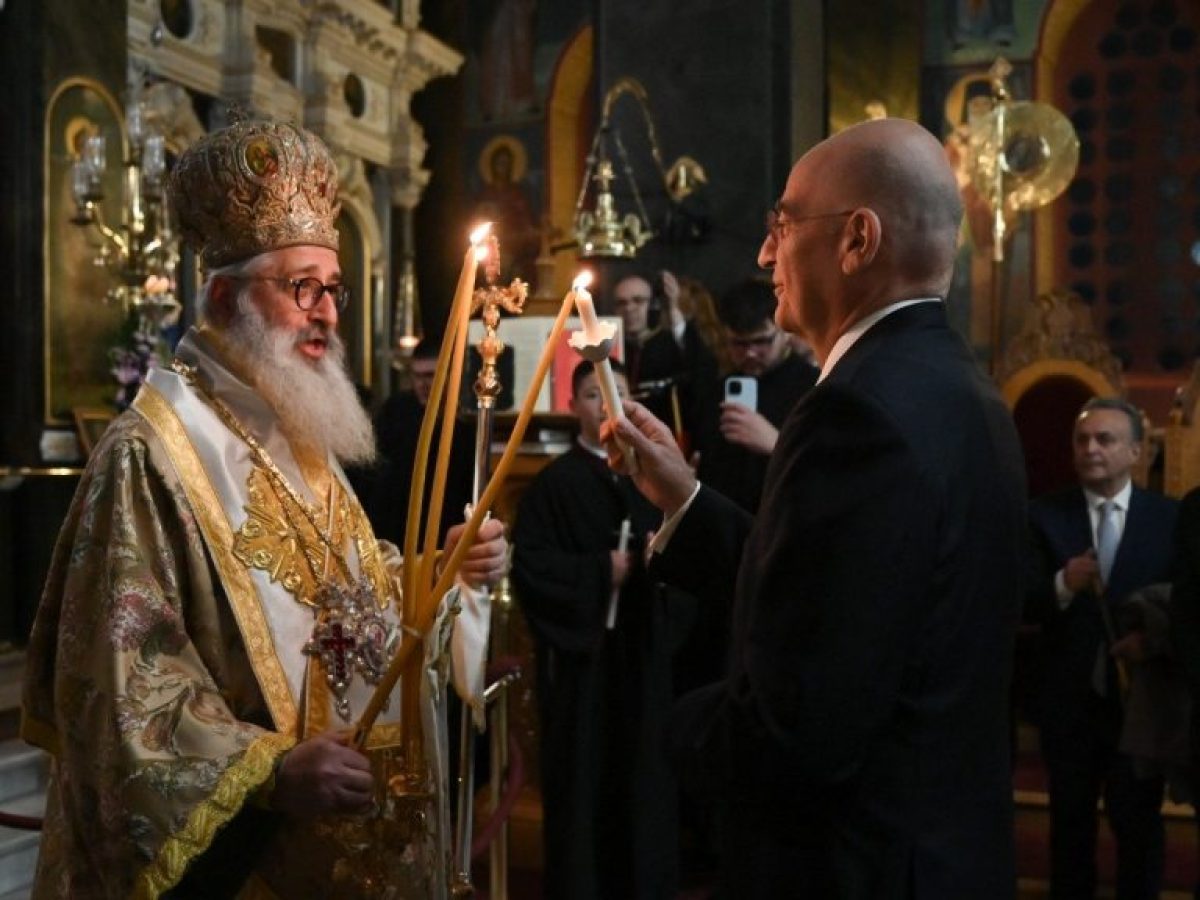 Δένδιας: Ανάσταση με τους ακρίτες στην Αλεξανδρούπολη