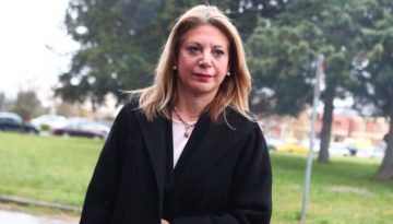 Διχασμός μεταξύ συγγενών για την πολιτική κίνηση της Καρυστιανού: Μόνος υποστηρικτής ο Κασσελάκης
